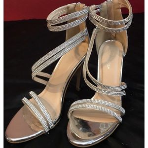 Metallic silver rhinestone diamond heels